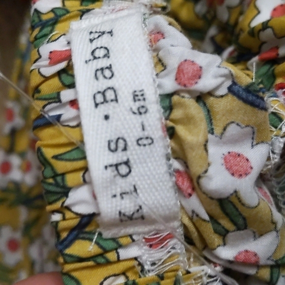 Infant Girl Floral & Ruffle One Piece Photoshoot Outfit Size 0-6 Months - Picture 8 of 9